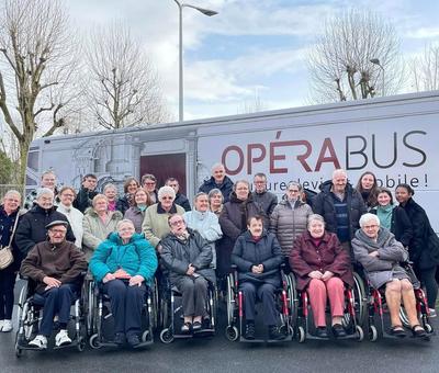 Tournée solidaire opérabus noël 2023